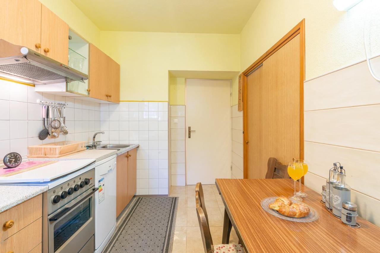 Apartamento Apartman Knezevic Opric Exterior foto